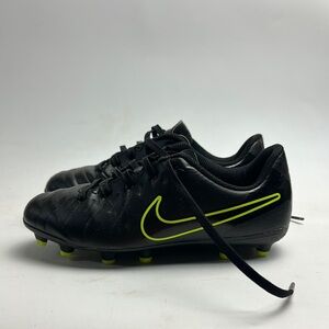 Nike Black and Green Athletic Soccer Shoes